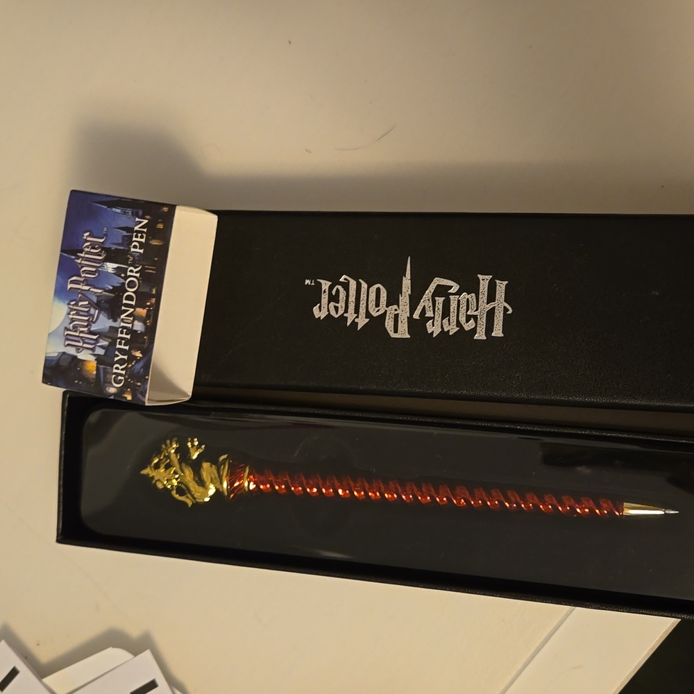 NWT Gryffindor Pen